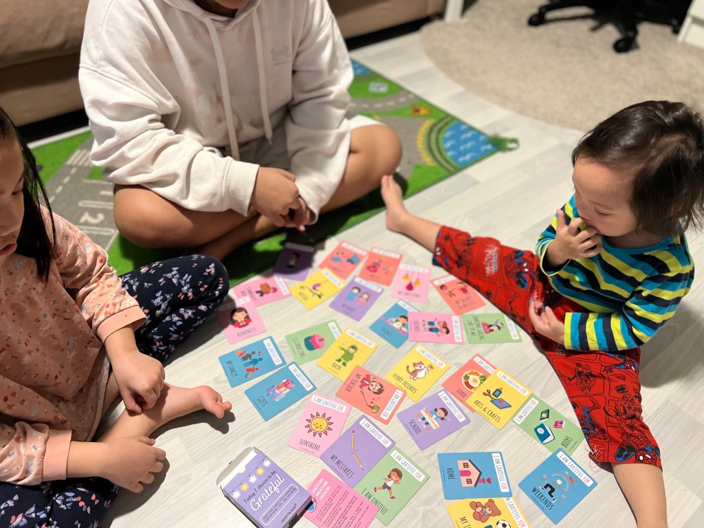 gratitude, gratitude cards, thankful cards, gratefulness cards,  emotional intelligence, socio-emotional learning, emotional literacy, parenting, calm parenting, emosyon bibo, gentle parenting, intentional parenting, emosyon bibo cards, feeling charts,