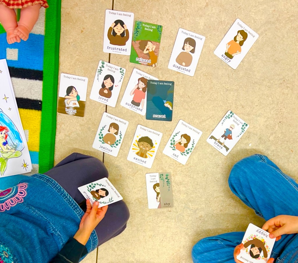 emotion cards, feeling cards, emotional intelligence, socio-emotional learning, emotional literacy, parenting, calm parenting, emosyon bibo, gentle parenting, intentional parenting, emosyon bibo cards, kid using emotion cards, how to use feeling cards 